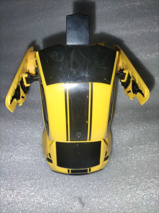 Велика машинка трансформер оригінал Бамбелбі Hasbro, 29см.