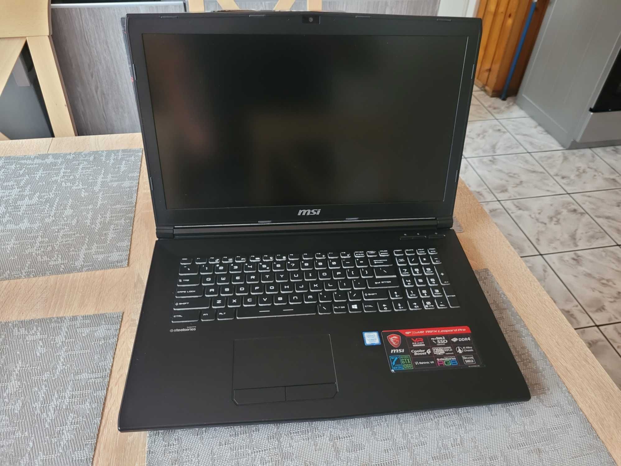 Laptop 17,3 I7 do gier i programów,windows 11,dysk ssd m.2 256GB