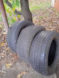 Продам б/у резину (покрышки) 235/60 R16