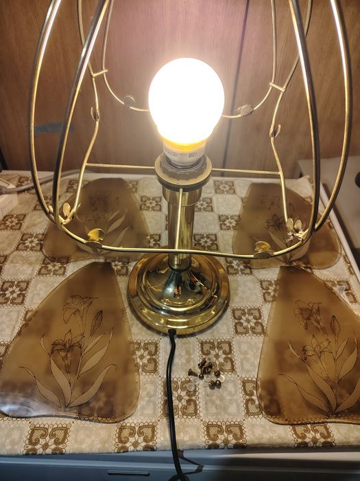 Lampka nocna. Szkło  palone ,mosiądz.