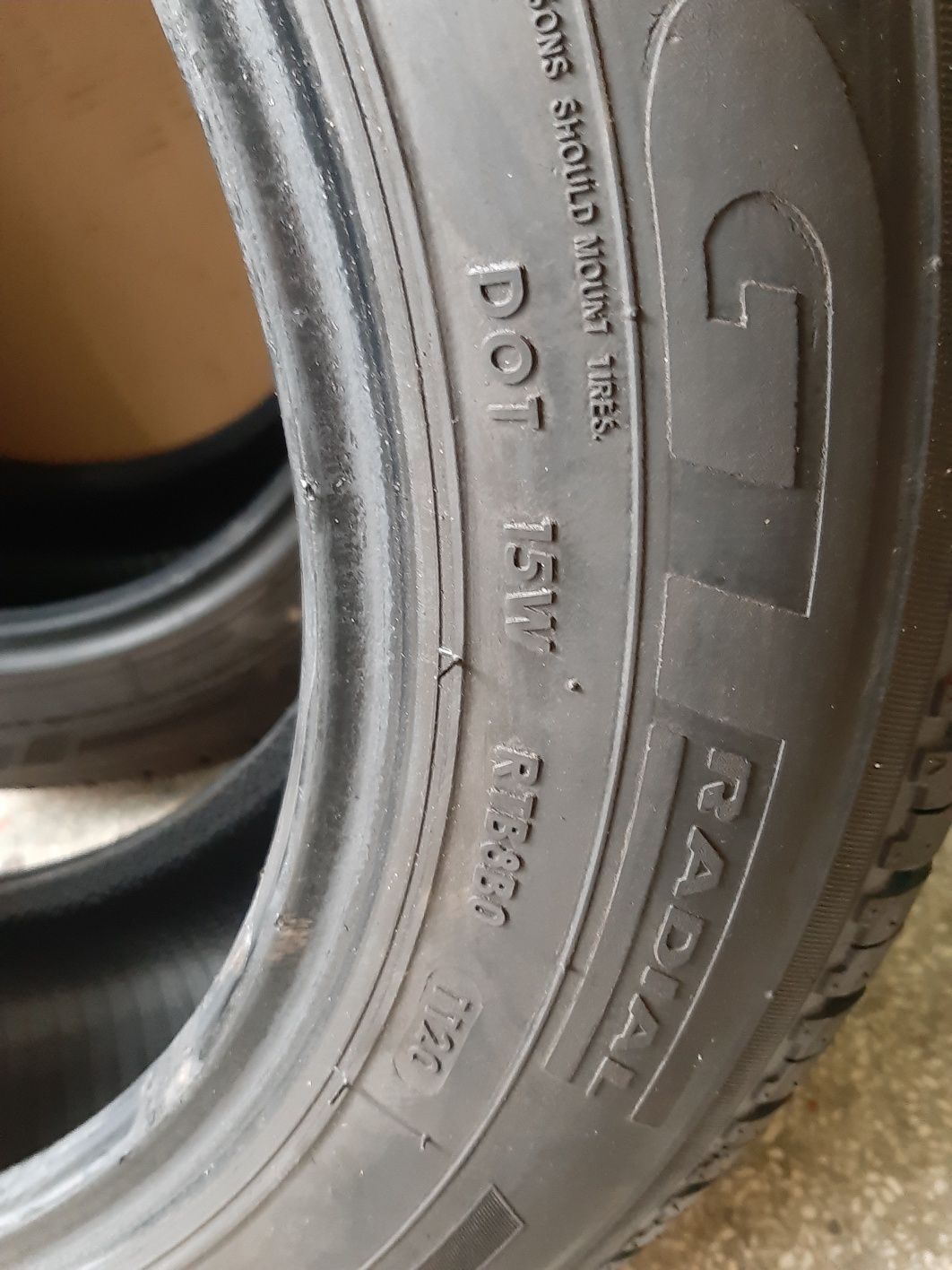 2 opony GT Radial 215 60 R17C