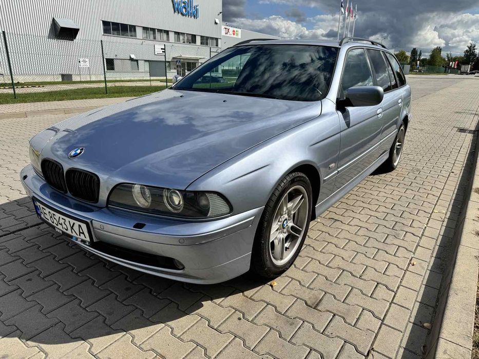 Авто в хорошем состоянии, за машиной смотрели всё вовремя менялось.