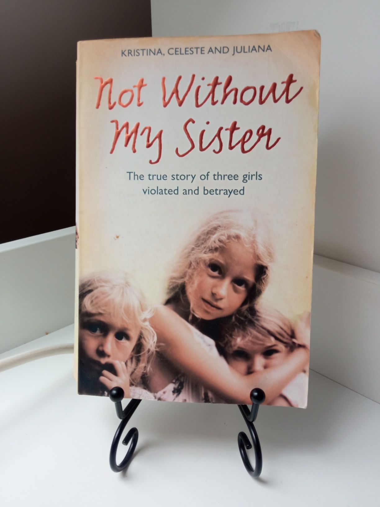 Not without my Sister książka po angielsku