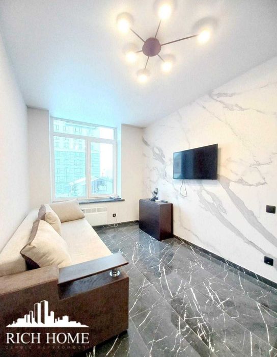 ЖК Метро Парк, Кам'янська 125б, низький поверх, є-відновлення!