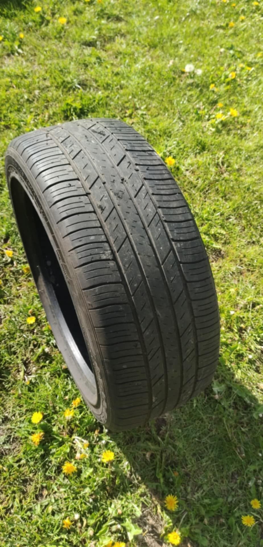 Sprzedam opony Goodyear 235/45/18r