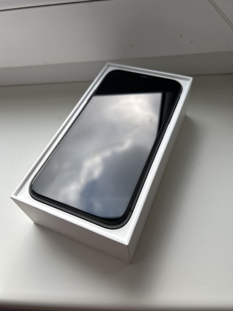 Iphone 11, czarny