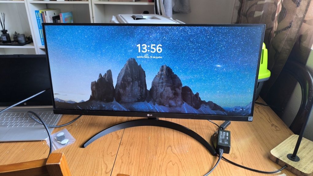 Monitor LG Ultrawide