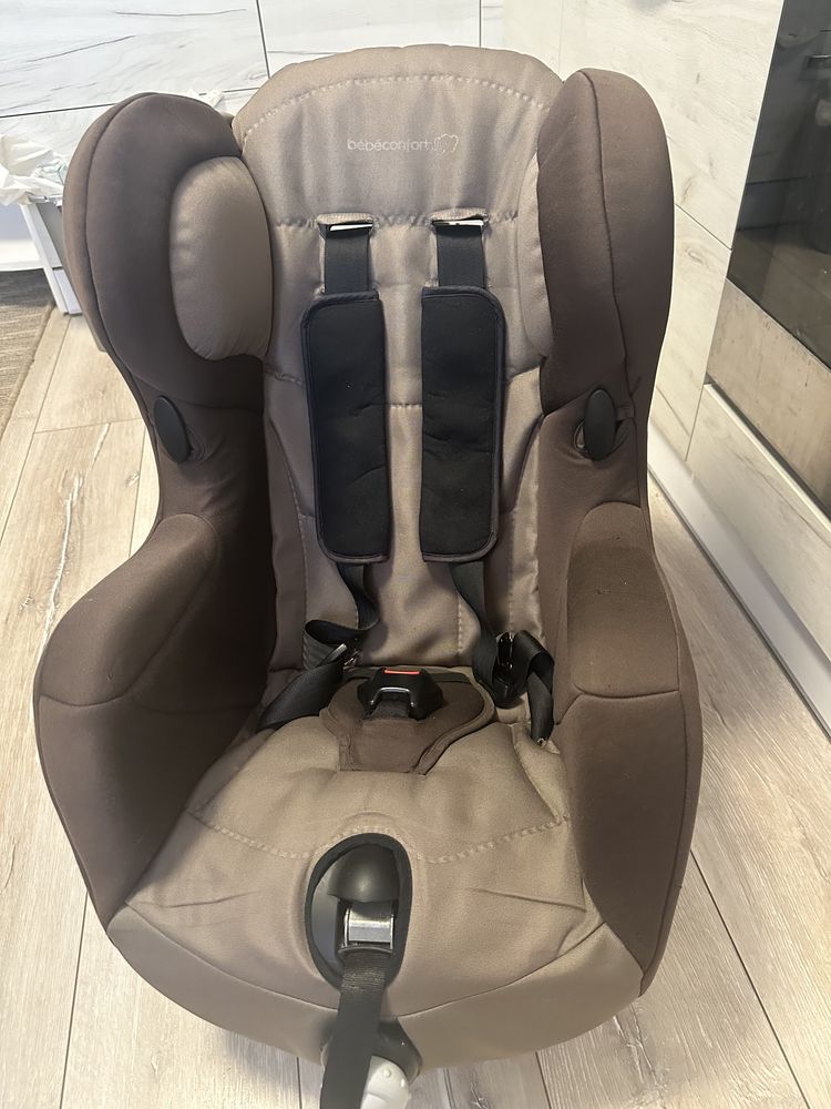 Автокрісло Bebe Confort Iseos Neo