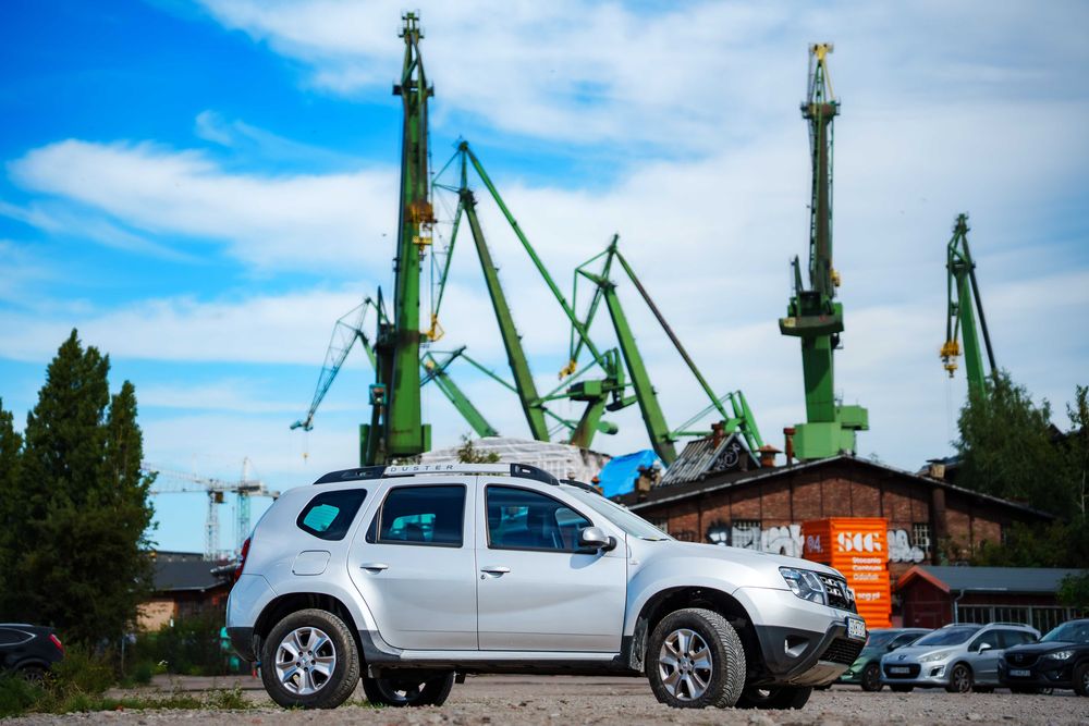 Dacia Duster 1,2, niski przebieg, bogate wyposażenie, zadbana, hak