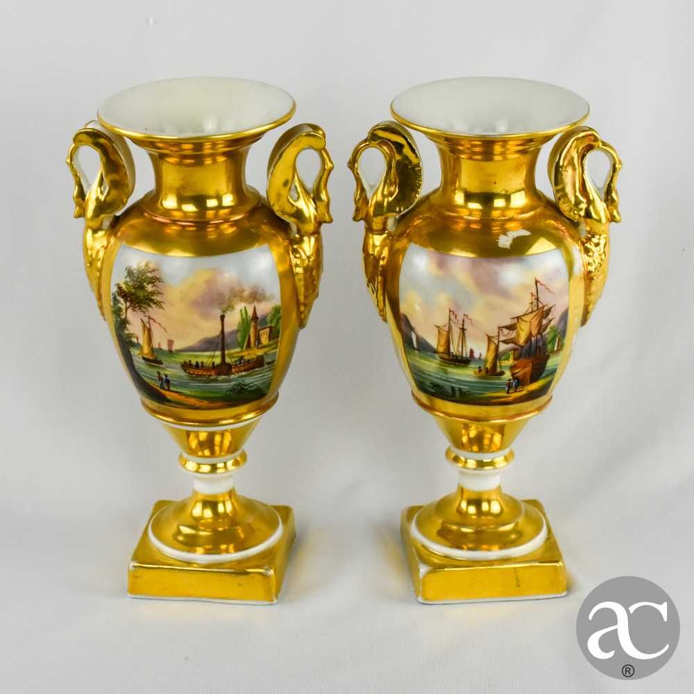 Par Jarras / Urnas / Ânforas porcelana Francesa Estilo Império séc XIX