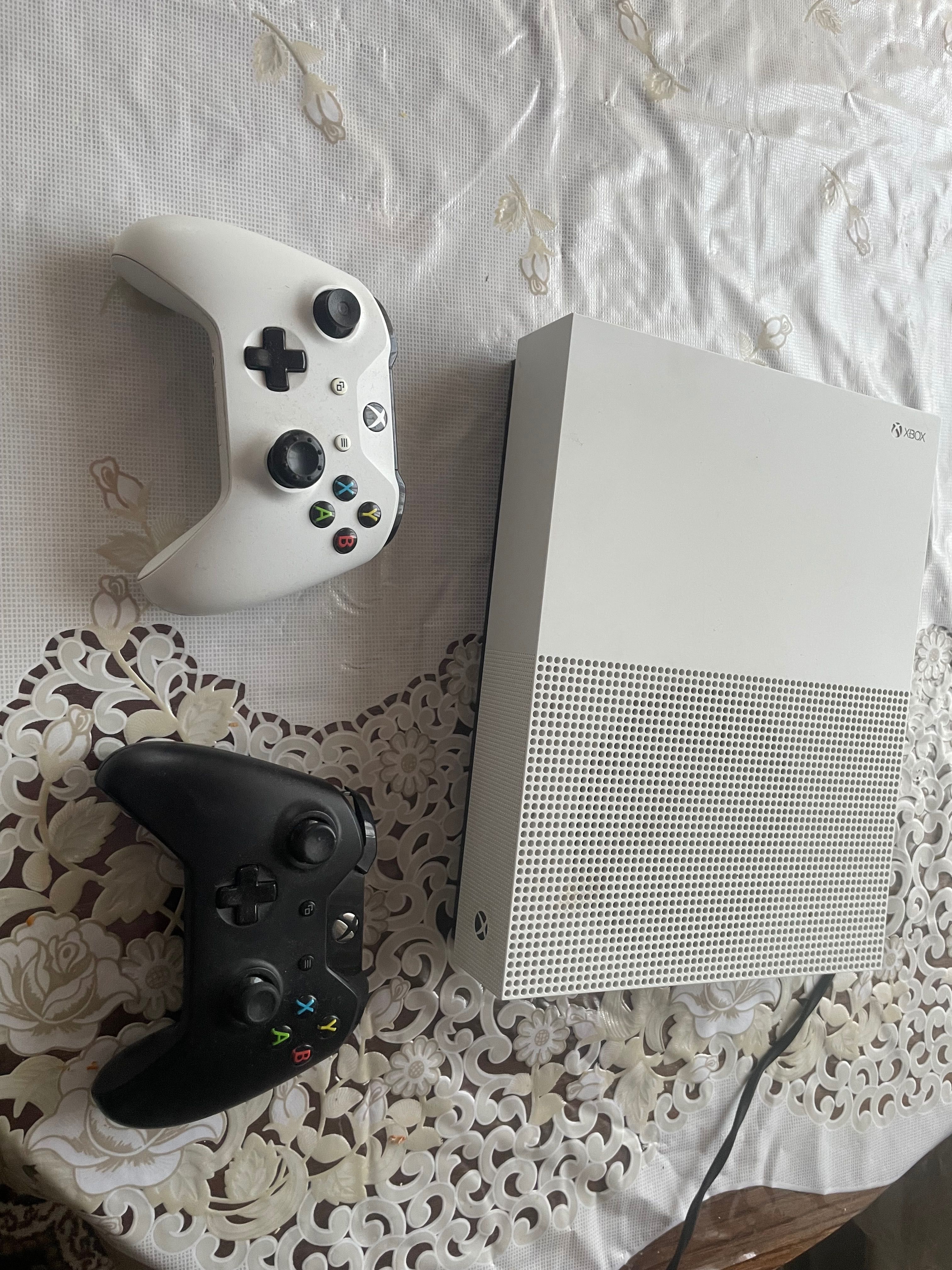 Xbox One's All Digital Edition 1 T