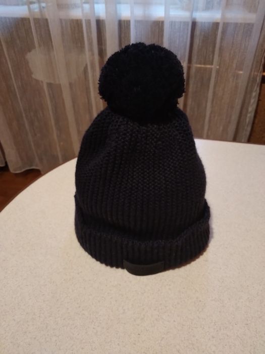 Шапка жіноча зимова.