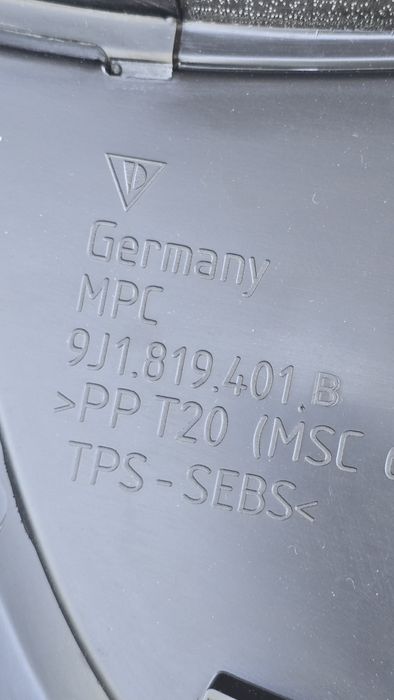 Porsche taycan жабо 9j1819401b