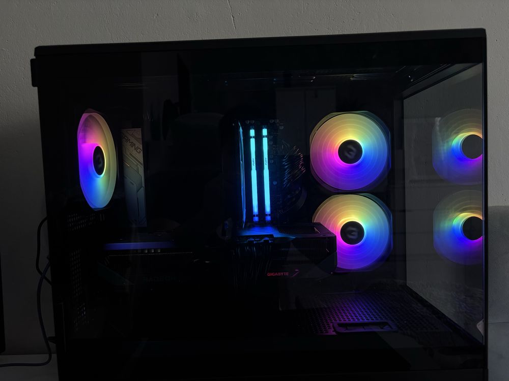 Komputer rx9070xt r5 7500f AM5 DDR5 32gb OC 2TB WIFI BT