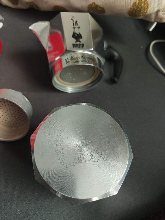 Kawiarka Bialetti Moka ekspres do robienia kawy włoska coffee 2tz 90ml