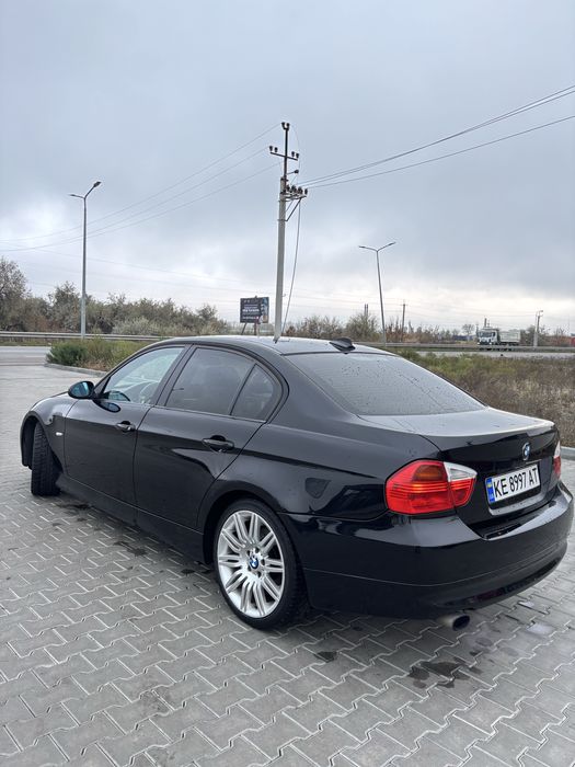 Продам BMW 3 E90 2007