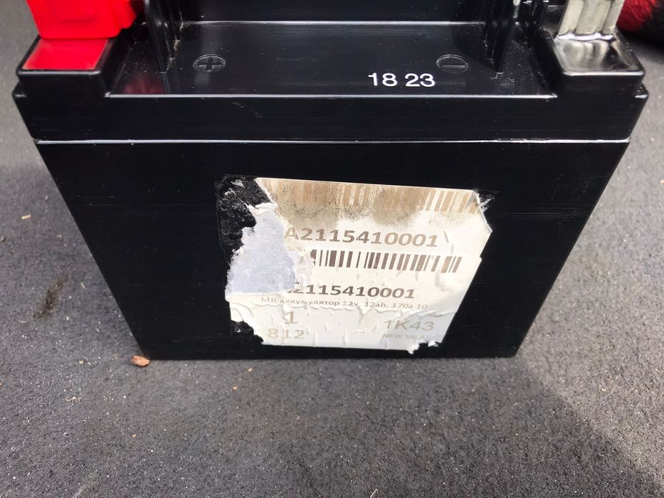 Оригінальна АКБ Mercedes Benz W211 акумулятор додатковий