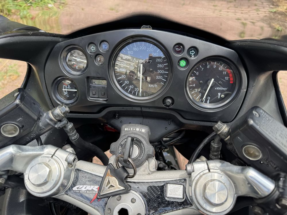 Honda CBR1100XX de 2001 com 29000kms