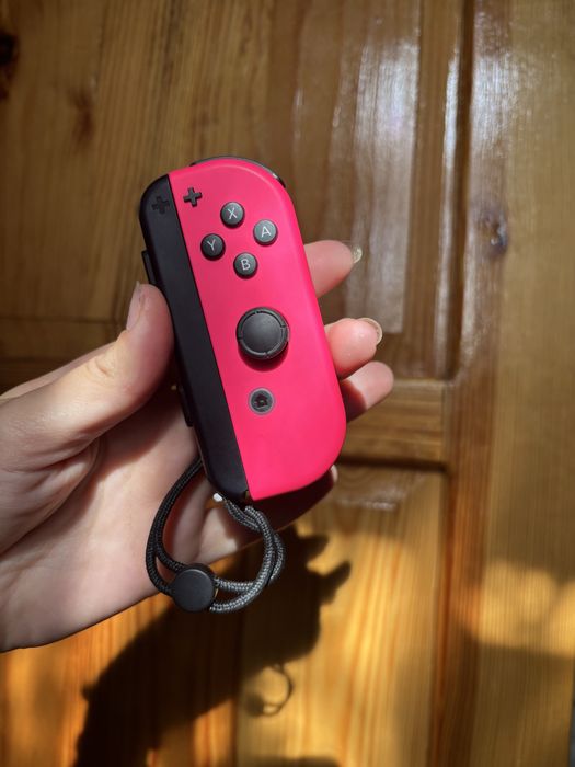 Nintendo Switch Joy-Con (правий, рожевий)