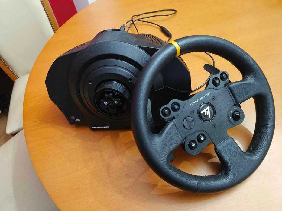 Thrustmaster TX Leather Edition + Next Level Racing