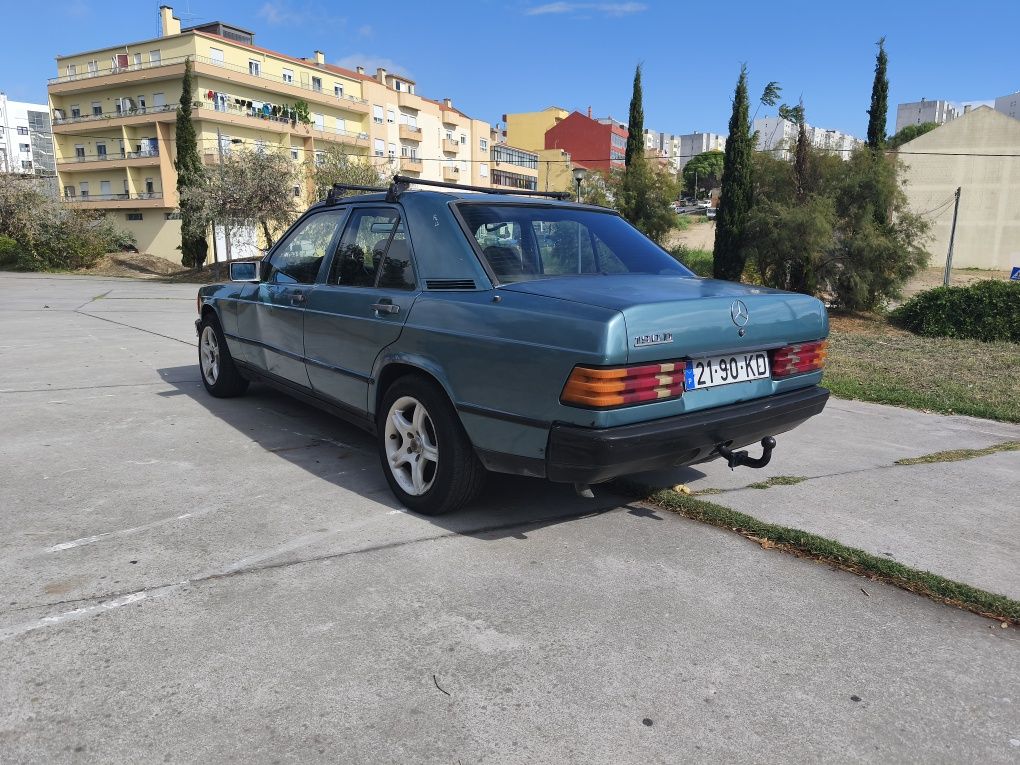 Mercedez benz ,8