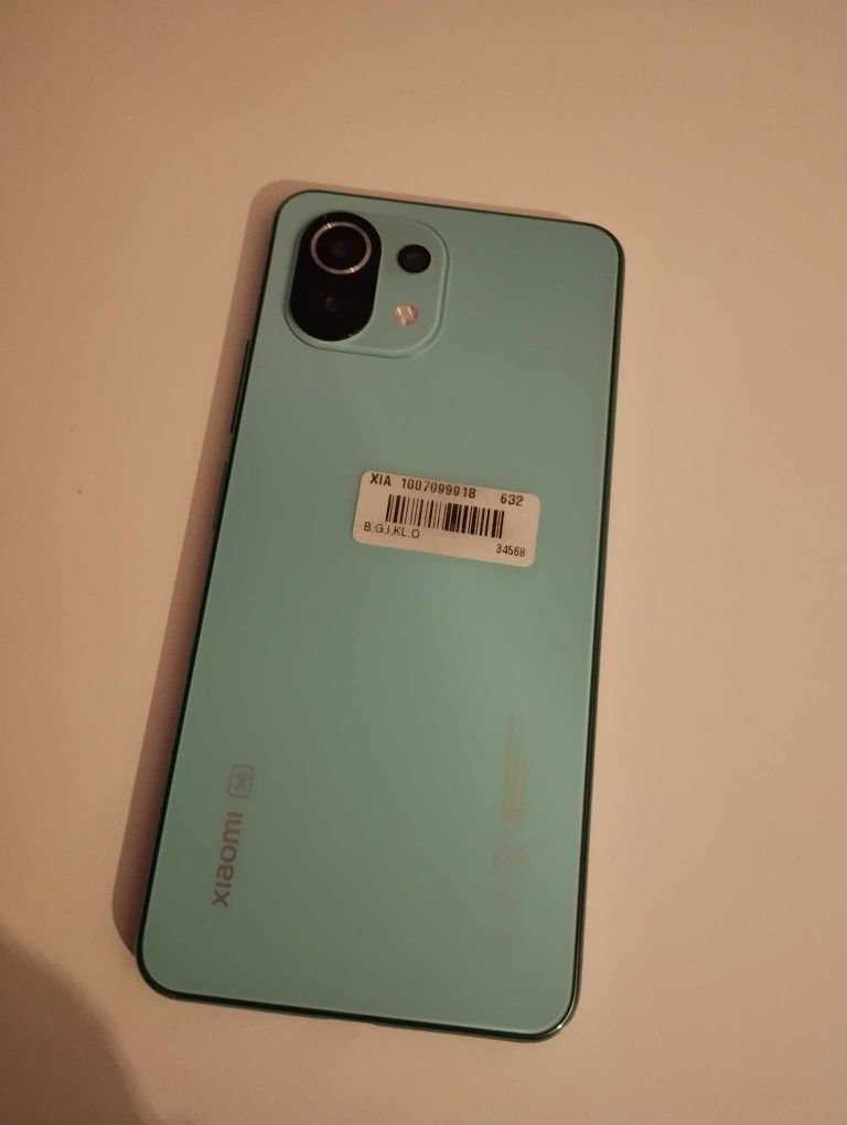 Xiaomi Mi 11 Lite 5G jak NÓWKA