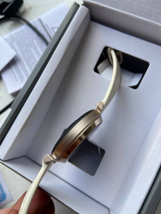 Годинники Garmin Lily 2 Smartwatch