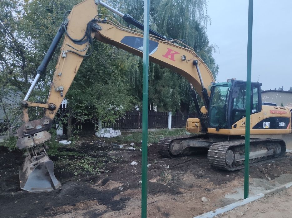 Roboty prace ziemne,niwelacja 2D,instalacje wod-kan Usługi koparka