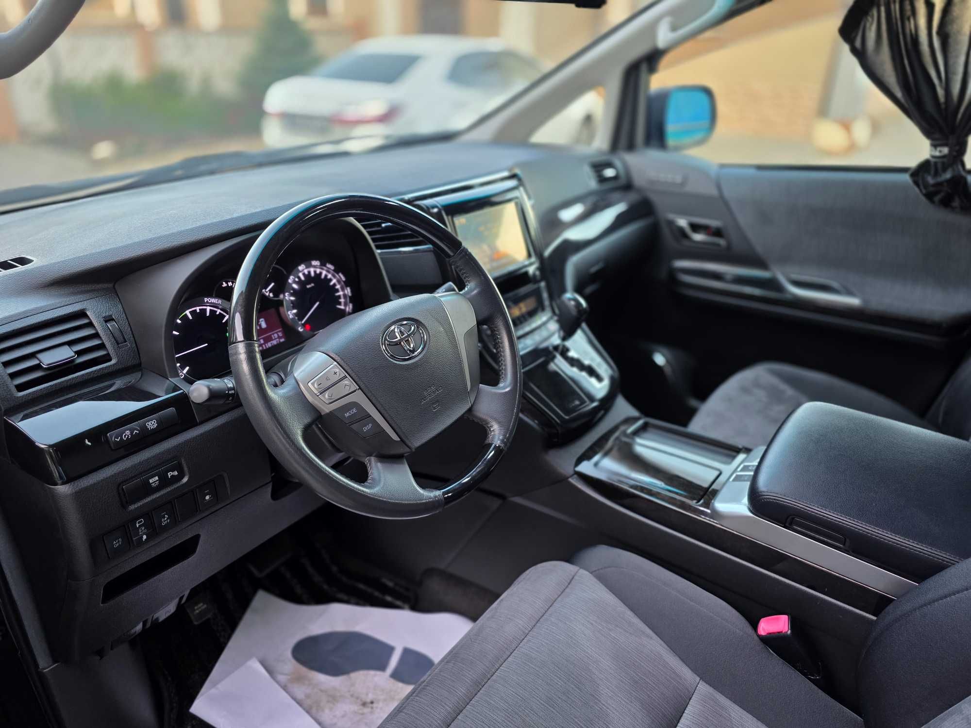 Toyota Vellfire 2012 Гибрид 2,4л вариатор