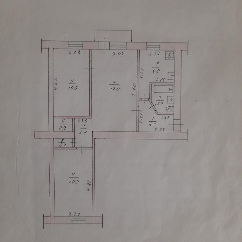 Продам 3-кімнатну квартиру, центр міста.