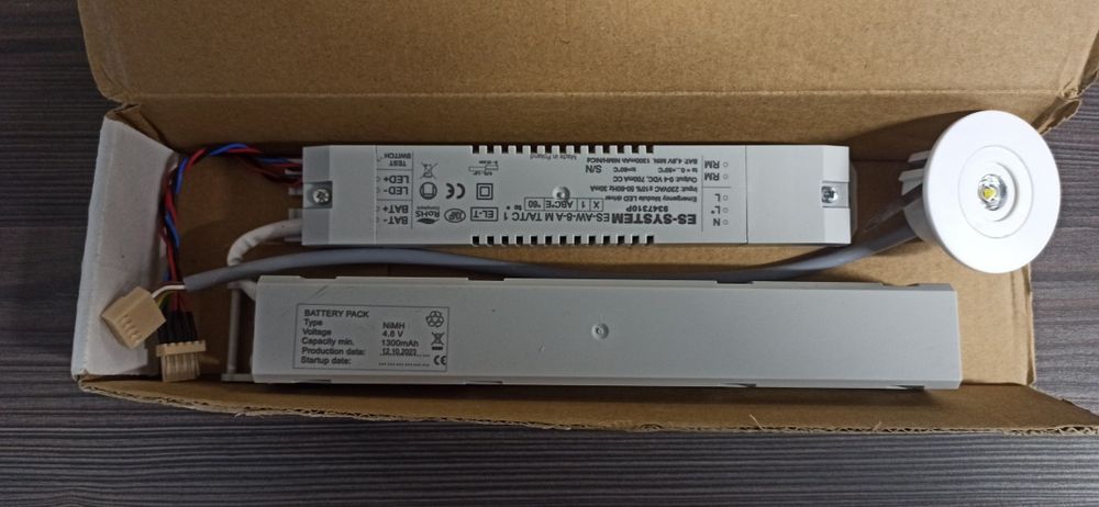 Oprawa awaryjna nowa!!!