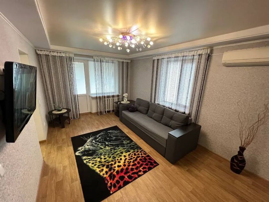 Помогу с жильем переселенцам ,иногородним ,студентам