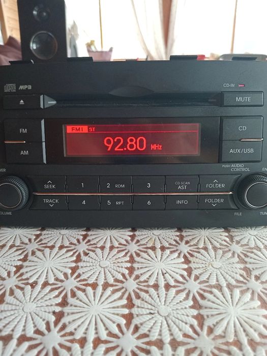 Штатна юсб магнітола до автомобіля КІА прктично нова