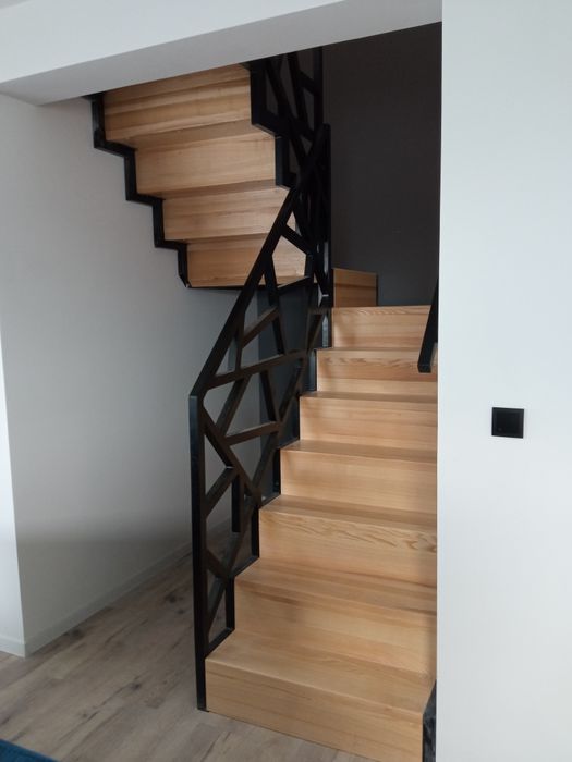 Schody metalowo drewniane pod wymiar