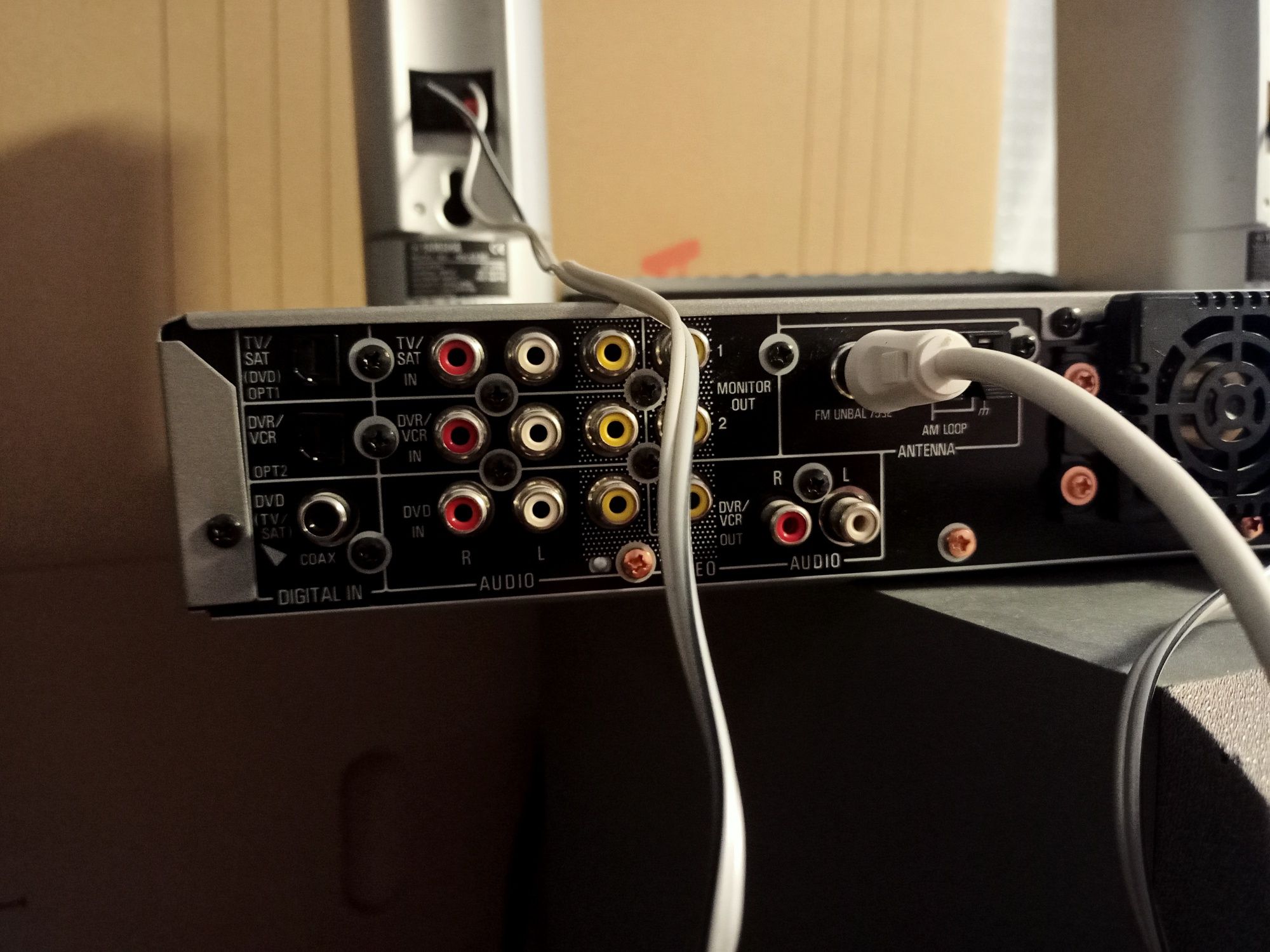 Amplituner Pioneer VSX-C100
