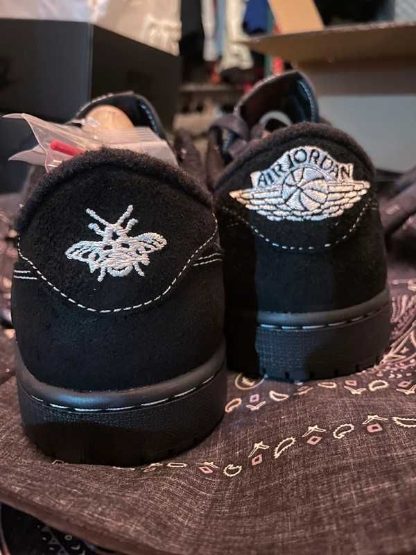 Jordan 1 Retro Low OG SP Travis Scott Black Phantom 40