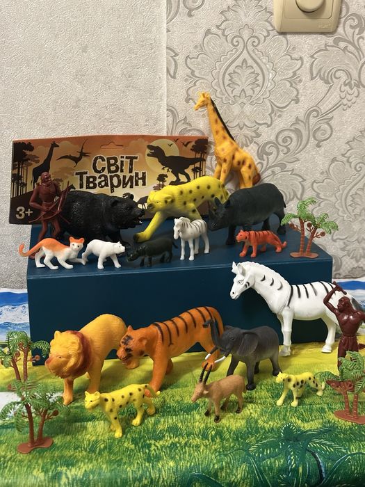 Набір диких тварин . Фігурки тварин