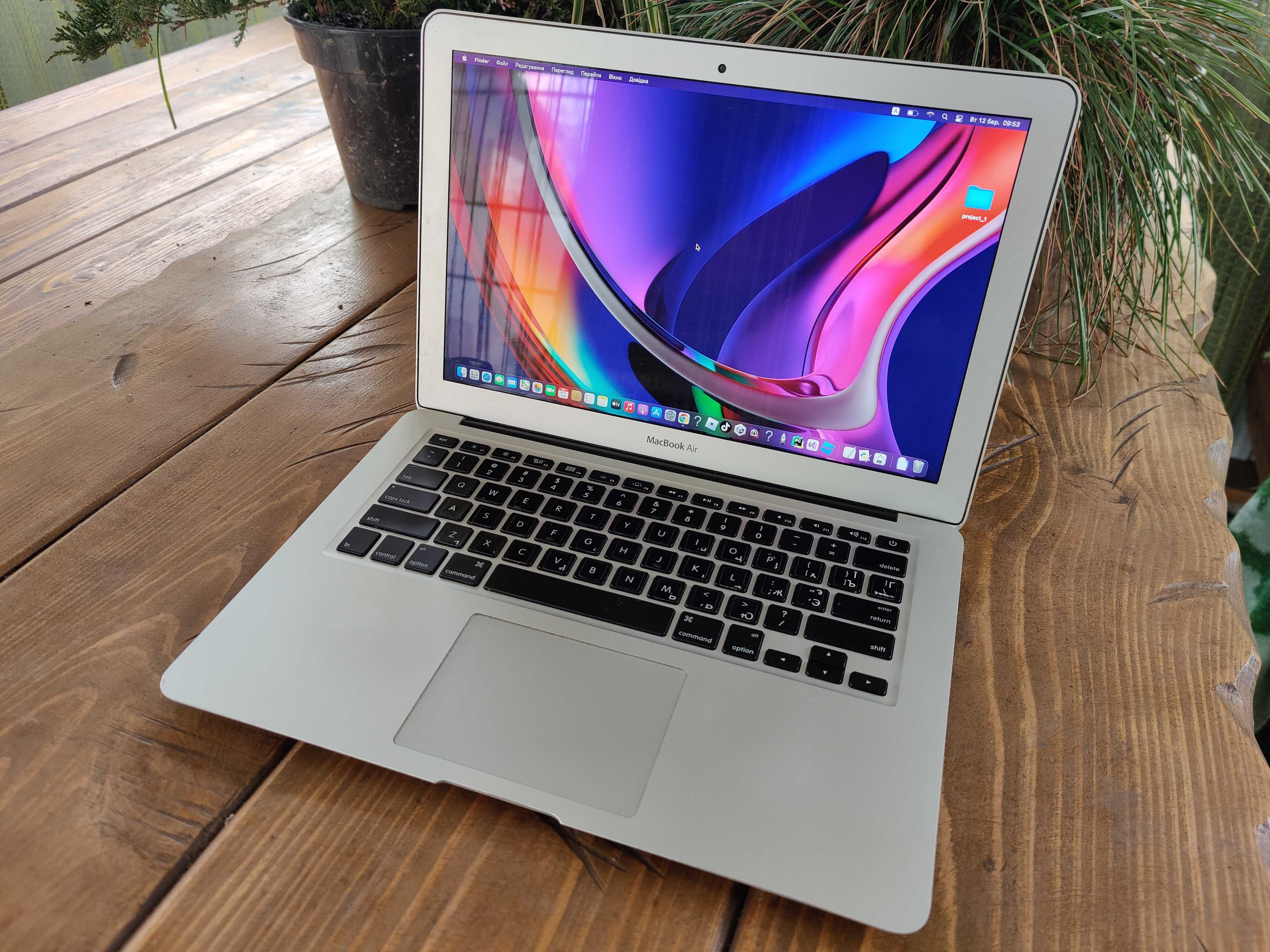 Ноутбук Apple Macbook Air  A1466 i7-1.7Ghz/8Gb RAM/128Gb SSD