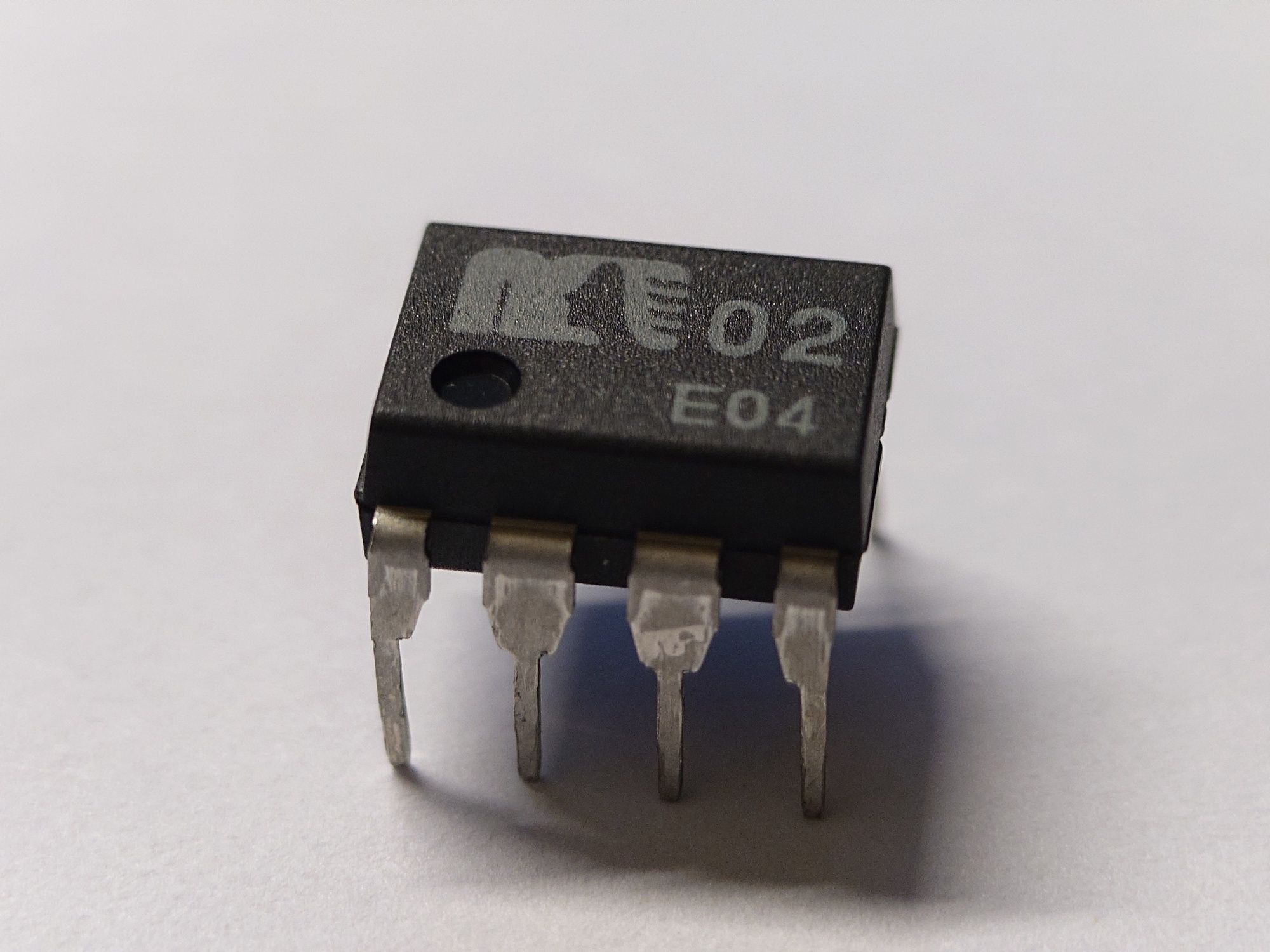 JRC Muses 02 wzmacniacz operacyjny, opamp DIP8 dual bipolar