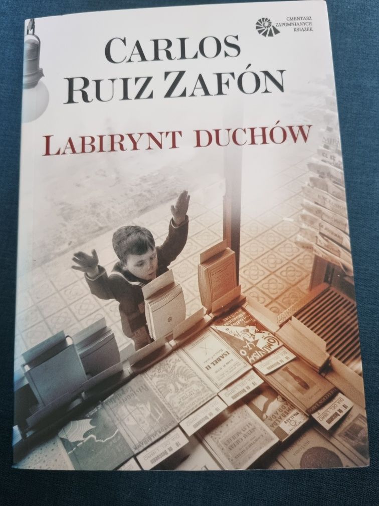 Carloz Ruiz Zafon Labirynt Duchów