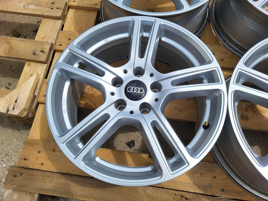 [1030] Felgi aluminiowe 17 cali AUDI 5x112 et28 7,5Jx17H2 A3 A4 A6