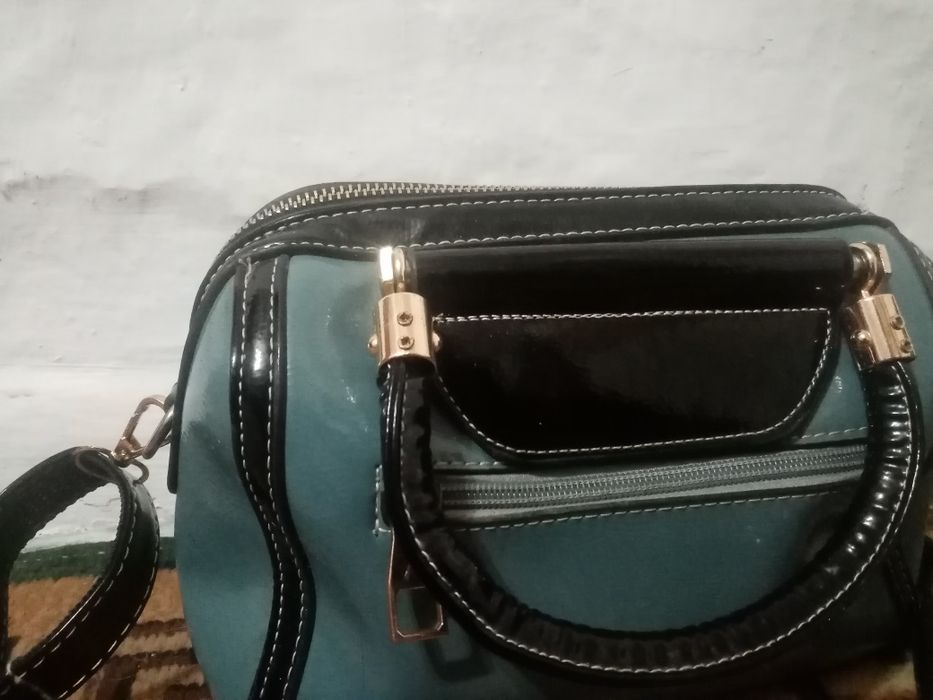 Жіноча сумочка брендова