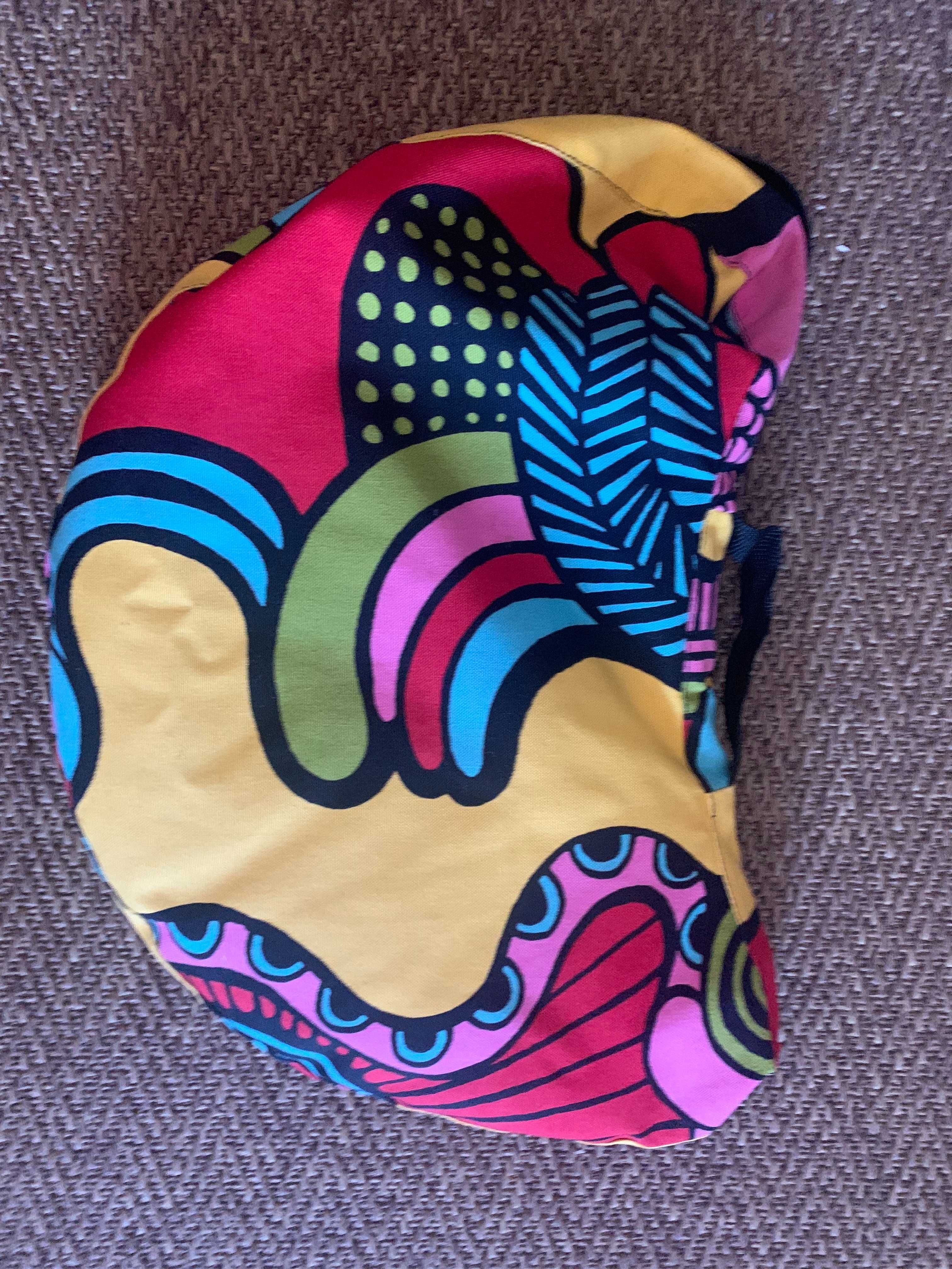 Suporte para Portátil com almofada lavável e multicolor c/ pega