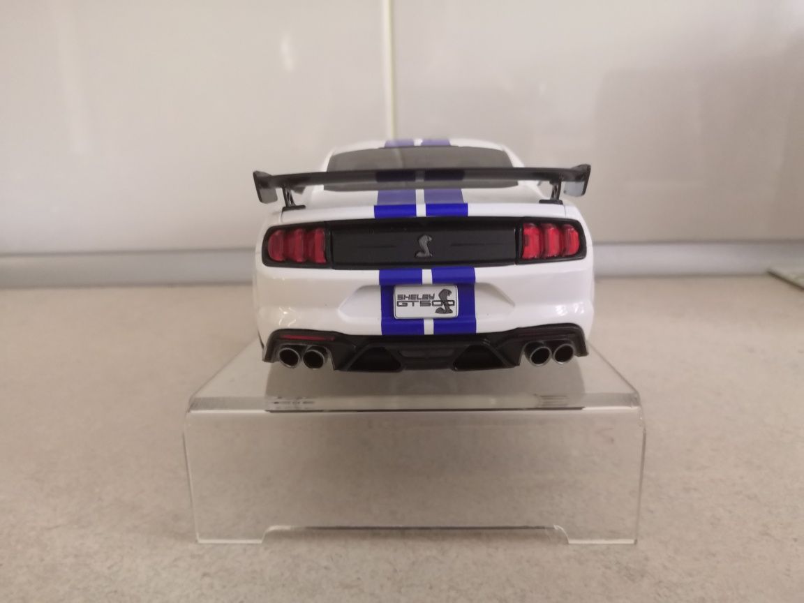 Ford Mustang 2020 Solido