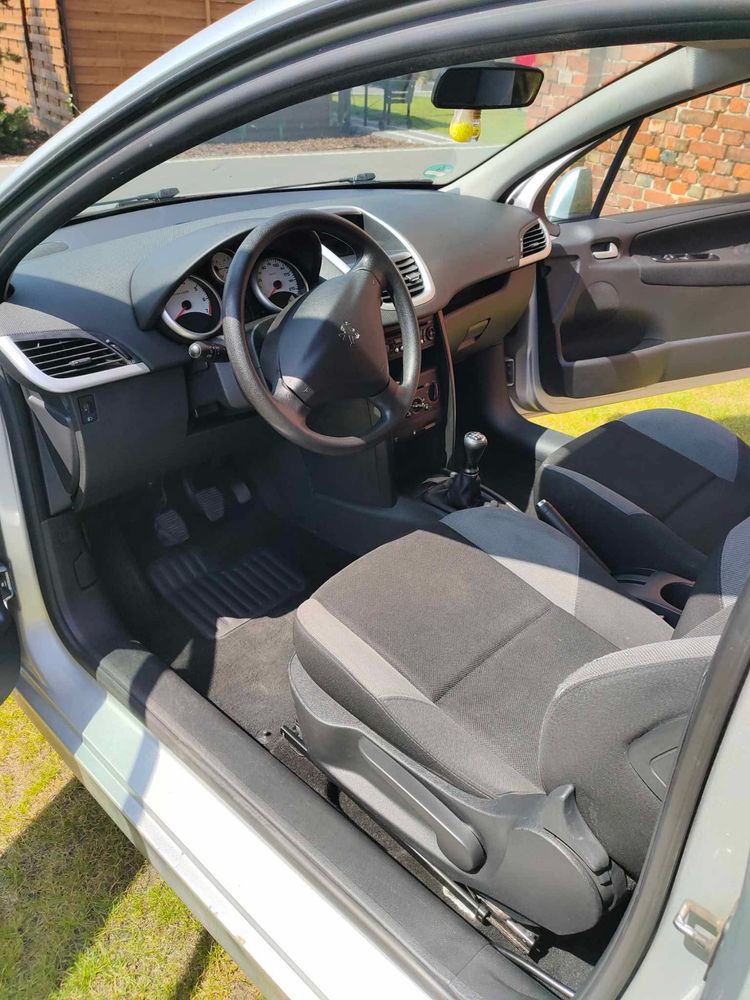 Peugeot 207 | 1.4 95 KM | 2007