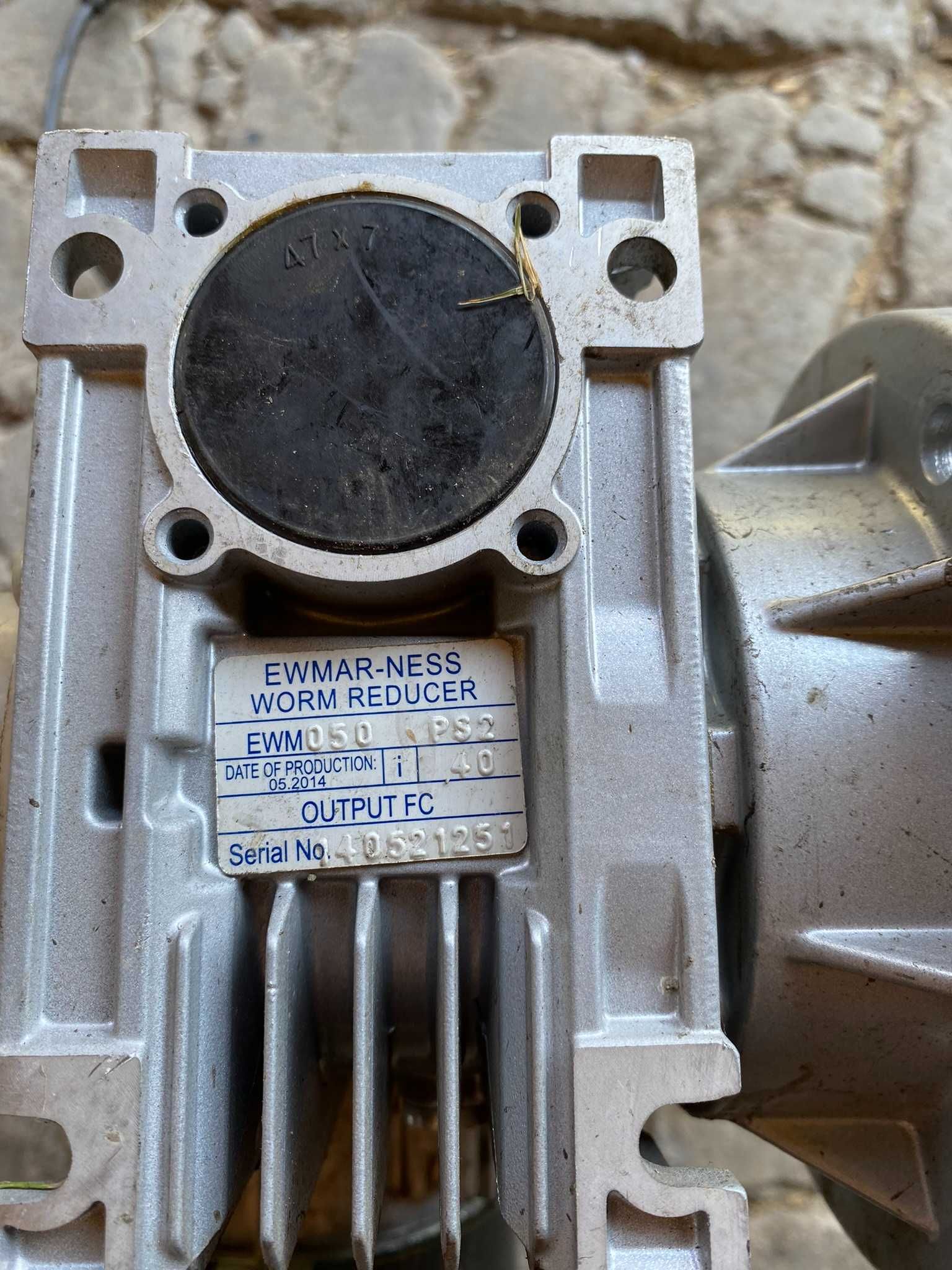 Silnik besel 0 09 kw semkh z motoreduktorem do podajnika kotła
