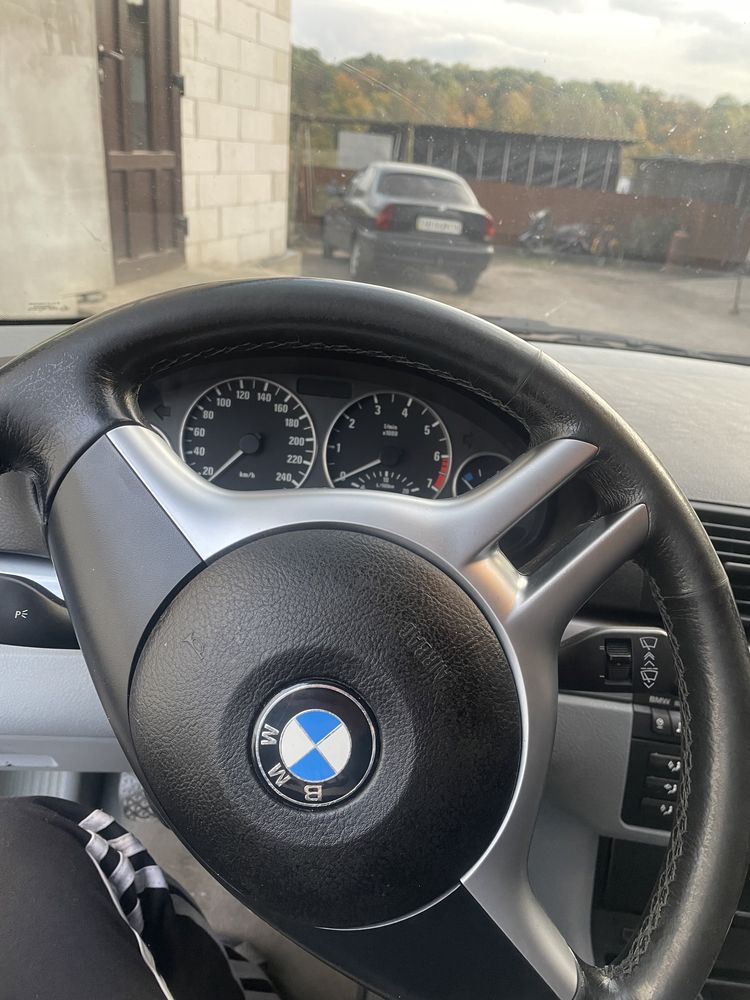 BMW в гарному стані 2.0 двигун