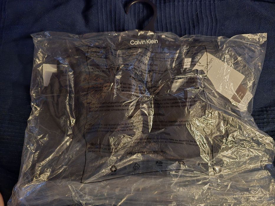 Бюстгалтер calvin klein 75 C, оригинал
