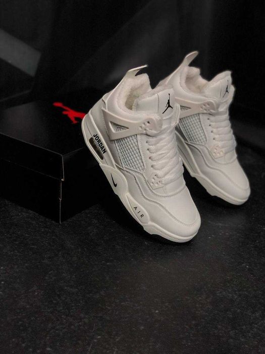 Женские зимние кроссовки Jordan White натуральная кожа на меху