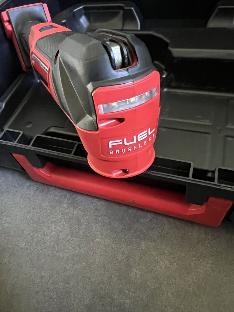 Безщітковий Акум.реноватор Milwaukee M18 FMT